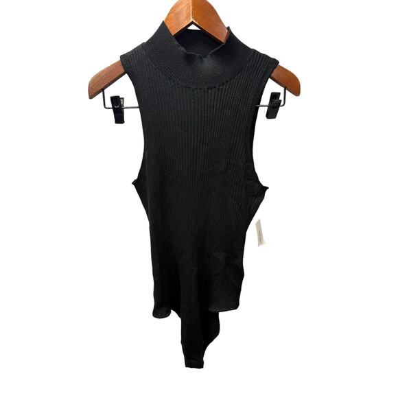 Macy’s on .34Th st Women’s Sweater Cut Shoulder Size L NEW # H795 - Picture 7 of 9